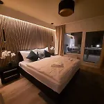 Διαμέρισμα Bergliebe 5 Mit Grosser Terrasse, Tiefgarage & Lift